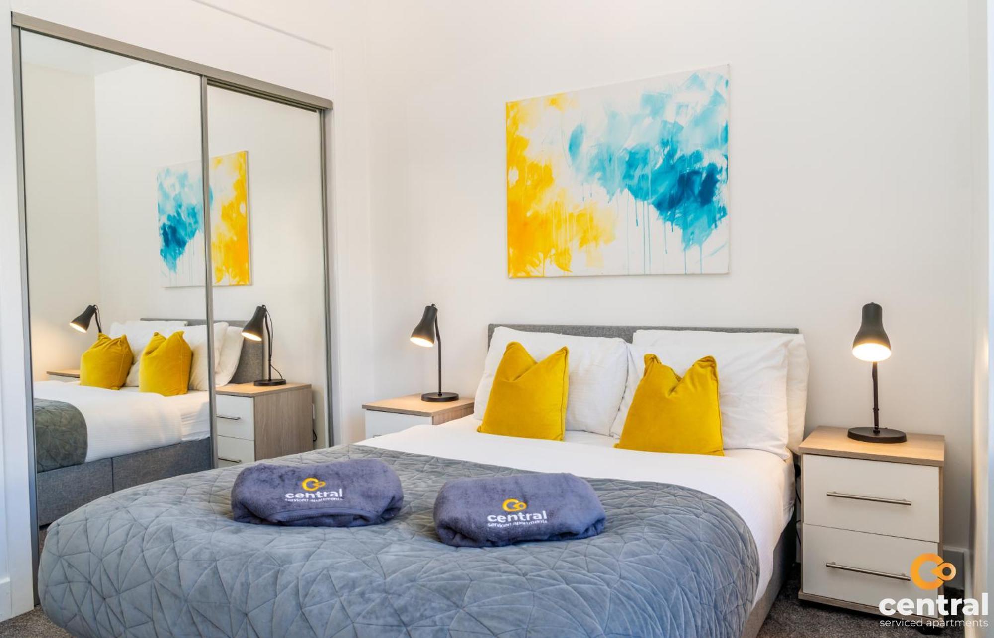Central Serviced Apartments - 2 Bedroom - Free Street Parking - Fast Wifi - Smart Tvs In All Rooms - Ground Level - Family Neighbourhood - 3 X Double Beds - Heating 24-7 - Trade Stays - Weekly & Monthly Offers Dundee Dış mekan fotoğraf