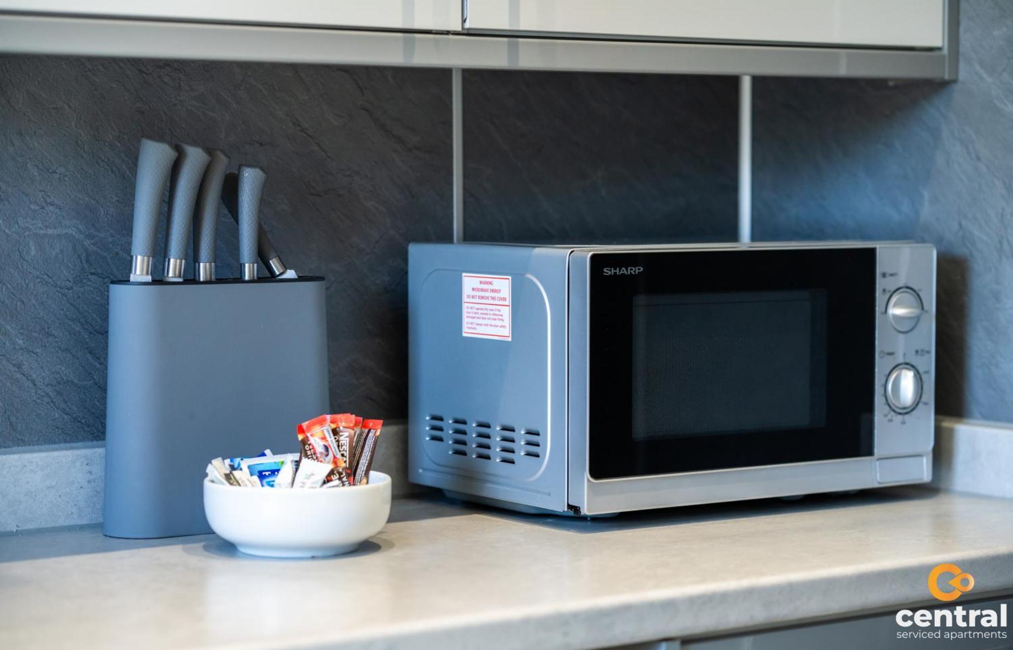 Central Serviced Apartments - 2 Bedroom - Free Street Parking - Fast Wifi - Smart Tvs In All Rooms - Ground Level - Family Neighbourhood - 3 X Double Beds - Heating 24-7 - Trade Stays - Weekly & Monthly Offers Dundee Dış mekan fotoğraf