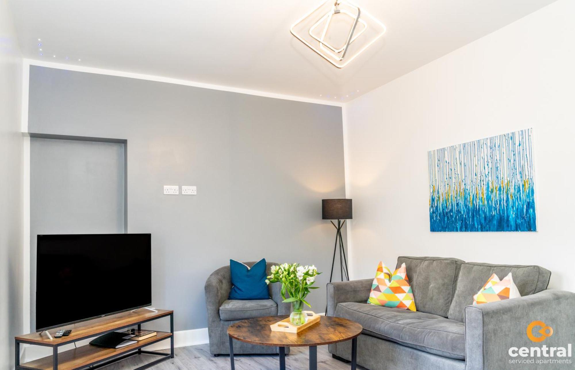 Central Serviced Apartments - 2 Bedroom - Free Street Parking - Fast Wifi - Smart Tvs In All Rooms - Ground Level - Family Neighbourhood - 3 X Double Beds - Heating 24-7 - Trade Stays - Weekly & Monthly Offers Dundee Dış mekan fotoğraf