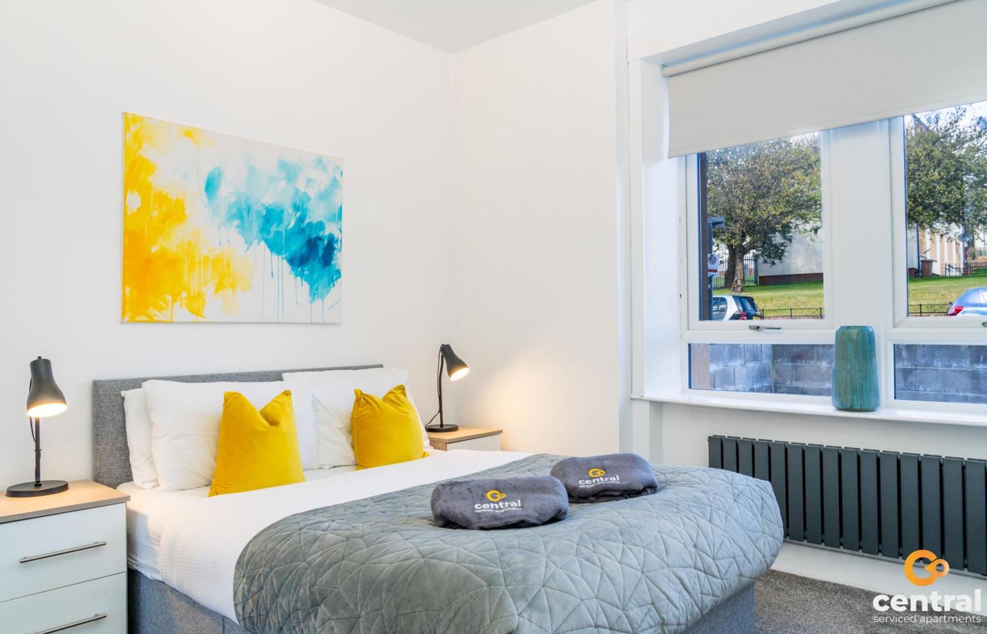Central Serviced Apartments - 2 Bedroom - Free Street Parking - Fast Wifi - Smart Tvs In All Rooms - Ground Level - Family Neighbourhood - 3 X Double Beds - Heating 24-7 - Trade Stays - Weekly & Monthly Offers Dundee Dış mekan fotoğraf
