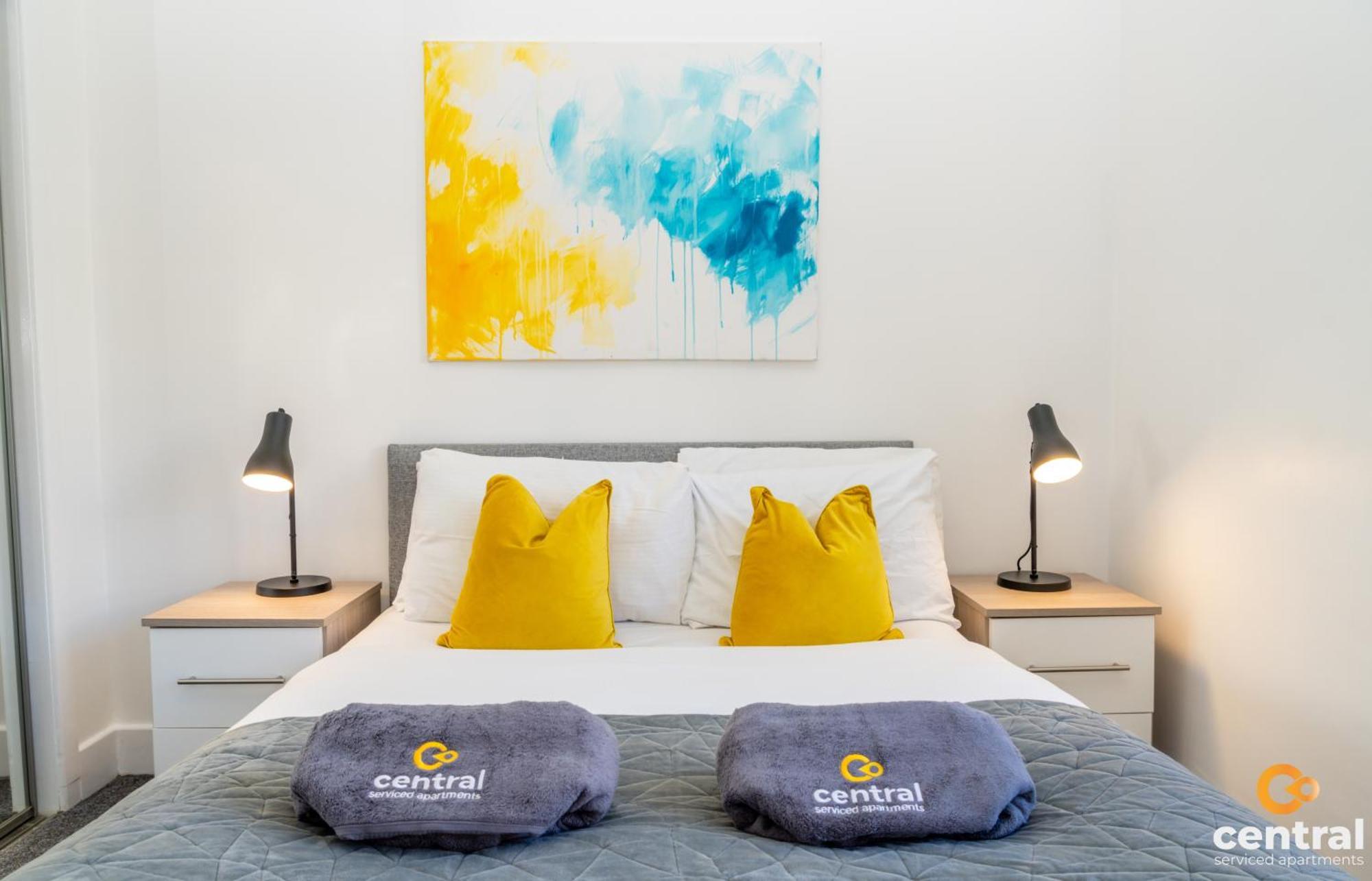 Central Serviced Apartments - 2 Bedroom - Free Street Parking - Fast Wifi - Smart Tvs In All Rooms - Ground Level - Family Neighbourhood - 3 X Double Beds - Heating 24-7 - Trade Stays - Weekly & Monthly Offers Dundee Dış mekan fotoğraf