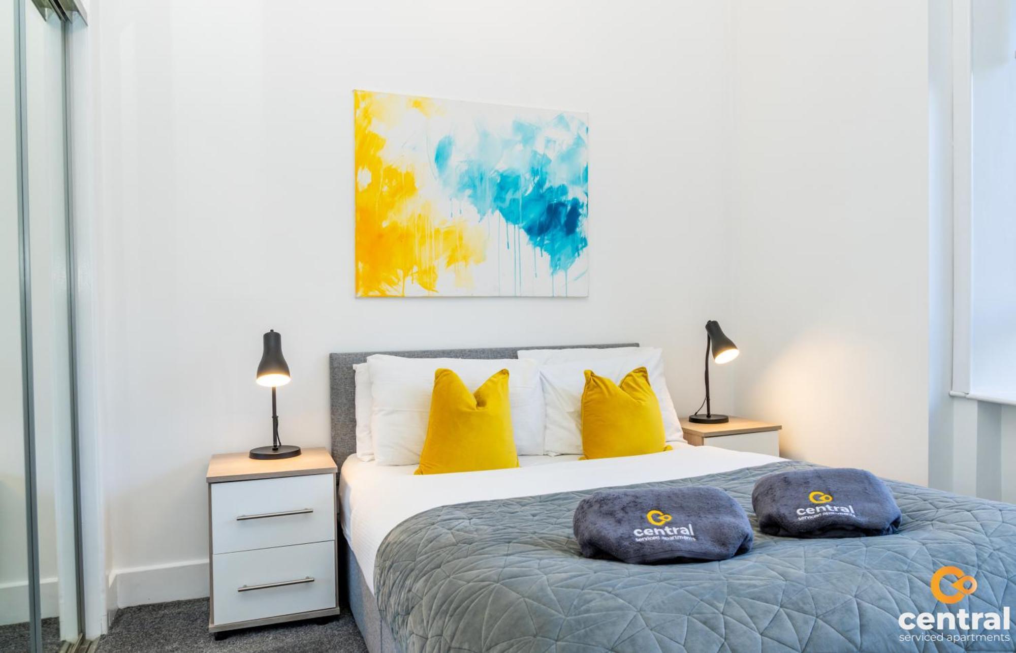 Central Serviced Apartments - 2 Bedroom - Free Street Parking - Fast Wifi - Smart Tvs In All Rooms - Ground Level - Family Neighbourhood - 3 X Double Beds - Heating 24-7 - Trade Stays - Weekly & Monthly Offers Dundee Dış mekan fotoğraf