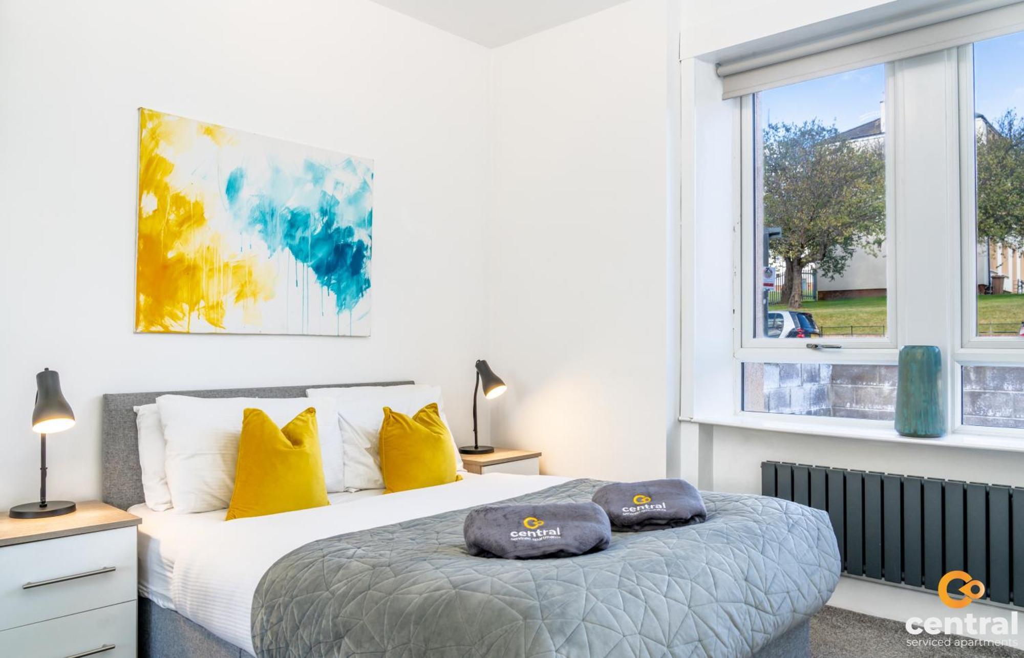Central Serviced Apartments - 2 Bedroom - Free Street Parking - Fast Wifi - Smart Tvs In All Rooms - Ground Level - Family Neighbourhood - 3 X Double Beds - Heating 24-7 - Trade Stays - Weekly & Monthly Offers Dundee Dış mekan fotoğraf